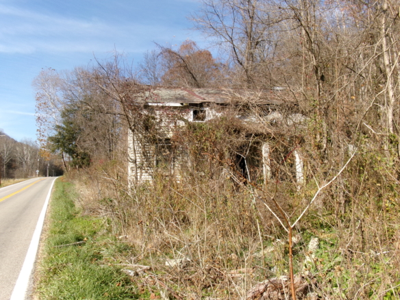 8800 8810 State Route 685, Glouster, Ohio