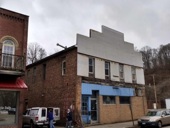 110 High Street, Glouster, Ohio commercial building